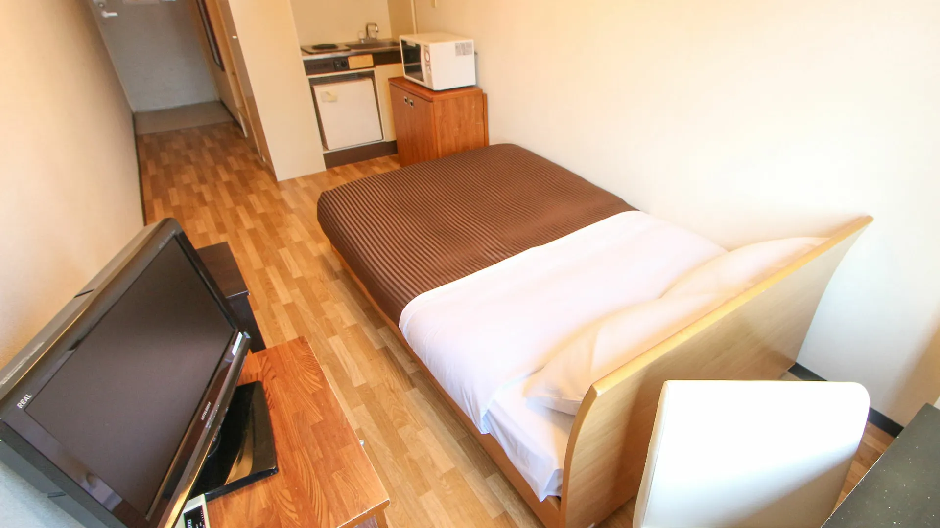 Hotel Livemax Budget Kawasaki Ekimae 2*, Kawasaki (Kanagawa) Japan